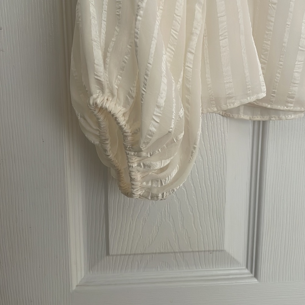 White High neck top - Picture 4 of 4
